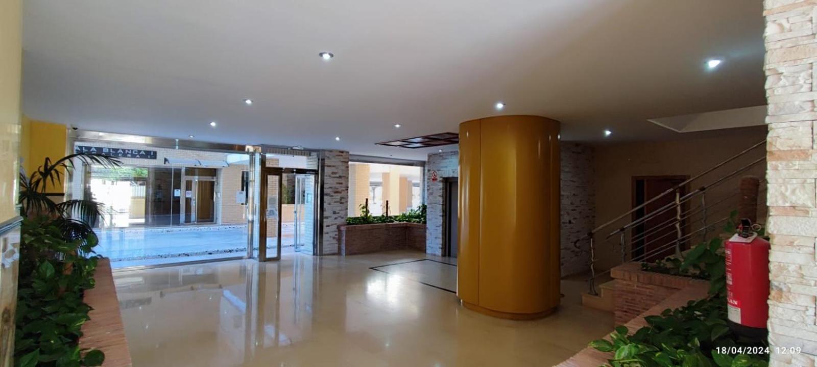 Cala Blanca I World, Confort- Servhouse *