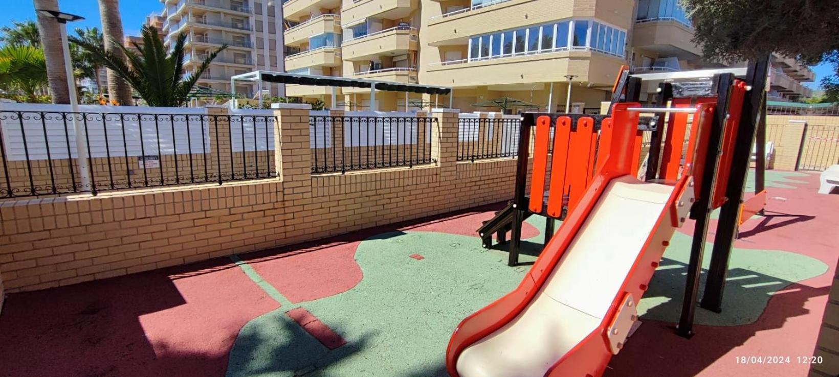 Cala Blanca I World, Confort- Servhouse * El Borseral