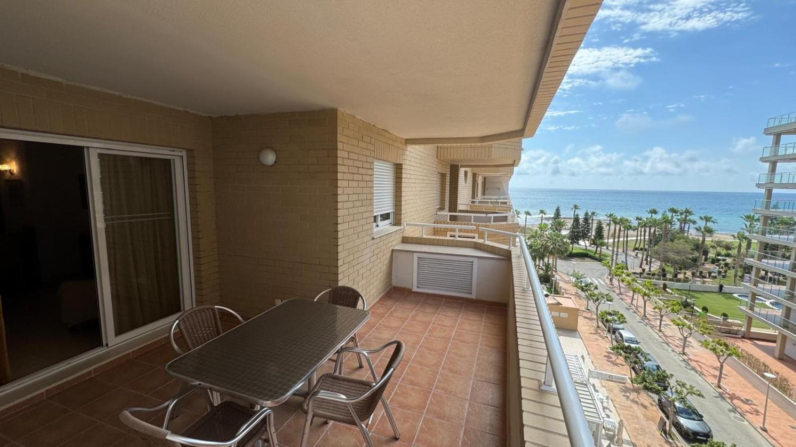 Cala Blanca I World, Confort- Servhouse * El Borseral